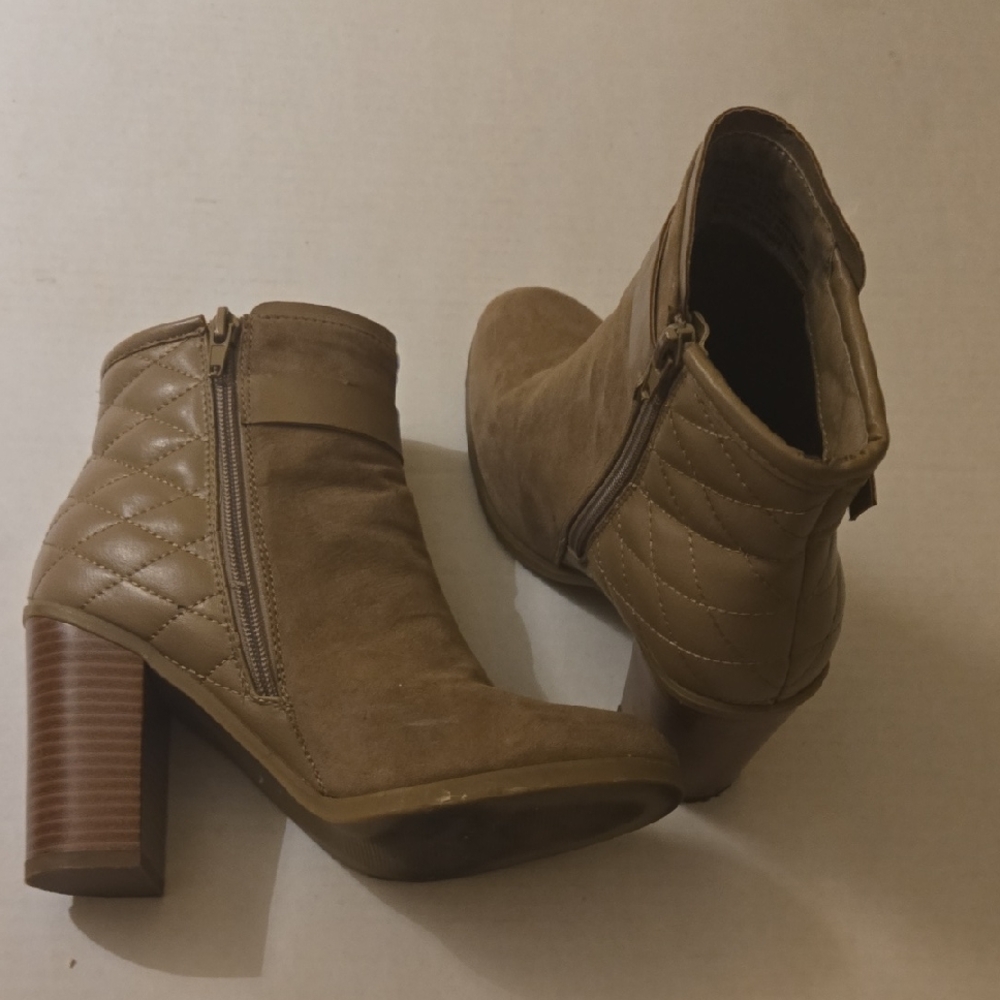 Chic Tan Quilted Heeled Boots for Women